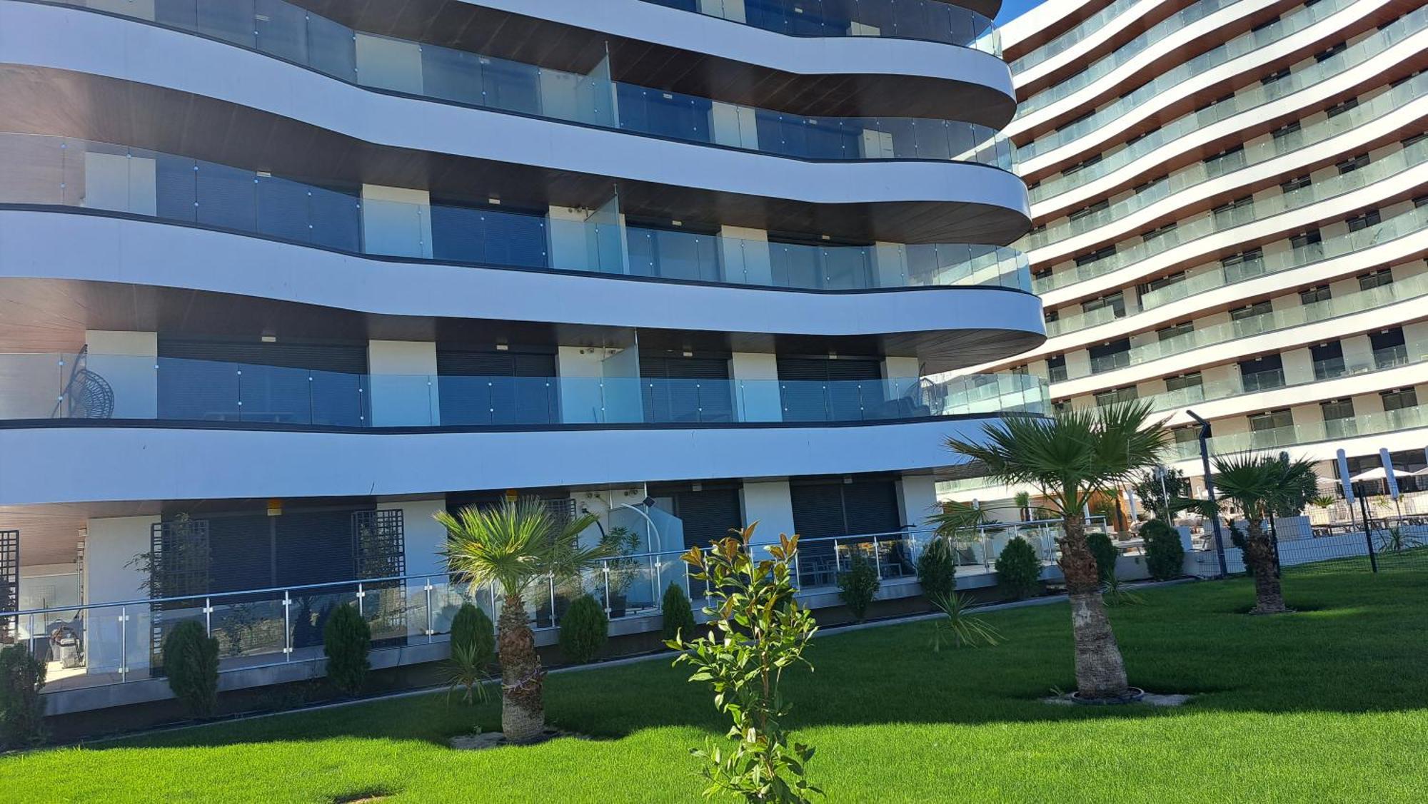 Mamaia Nord Studio La 10 M De Plaja Langa Cluburi Exterior photo